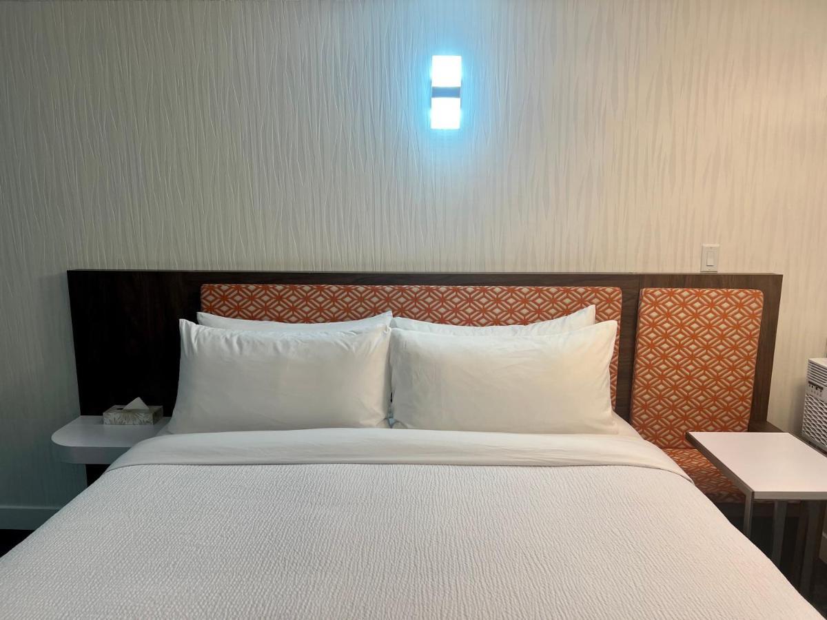 The Vic, Ascend Hotel Collection Victoria Buitenkant foto